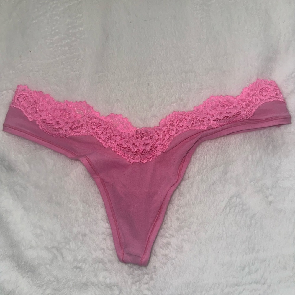 skims thong